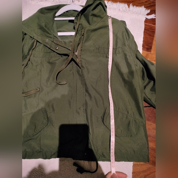 Light Zip Up Hooded Jacket - Picture 10 of 10